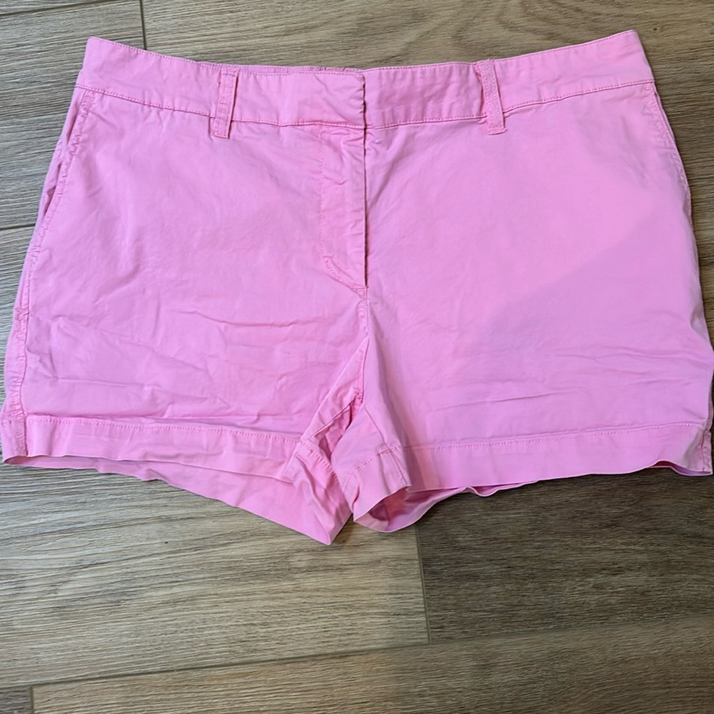 Size 14 pink shorts by cremieux. Inseam 3.5. Front and back pockets